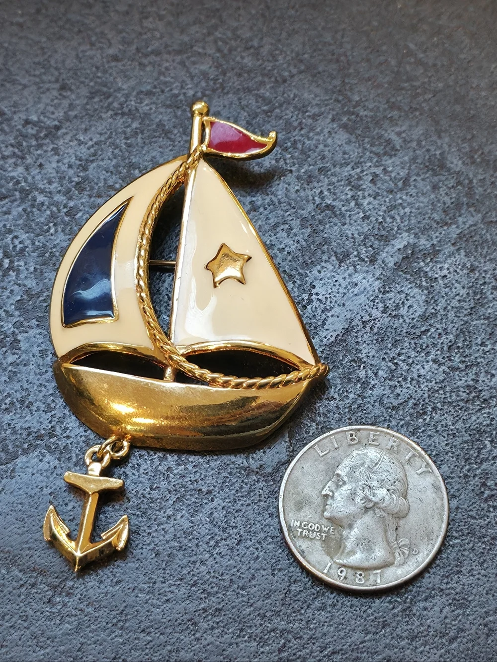 Vintage Avon Sailboat Brooch